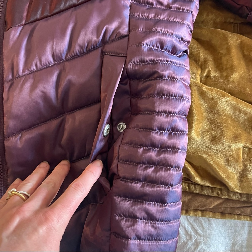 BNCI Women's Hooded Puffer Jacket in Plum with Chevron Stripes - Picture 4 of 10